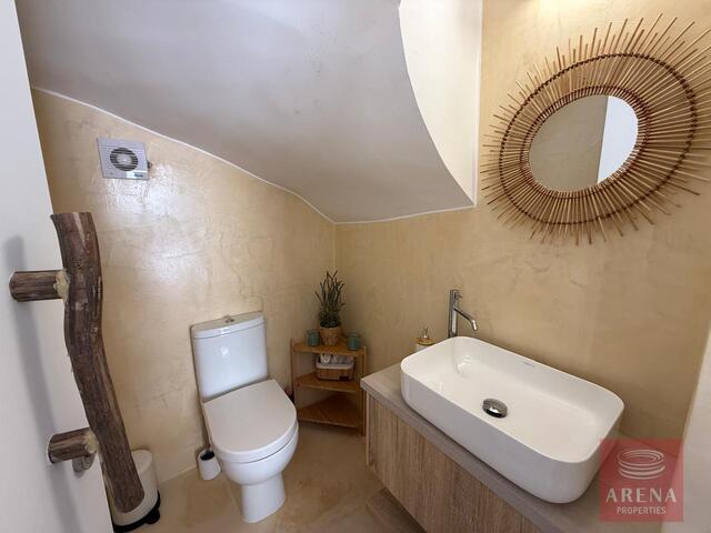 detachedHouse-69e5feca2d42e-4.jpg