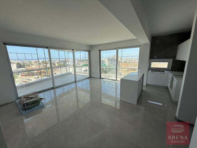 penthouse-6a2aaa7da85a2.jpg