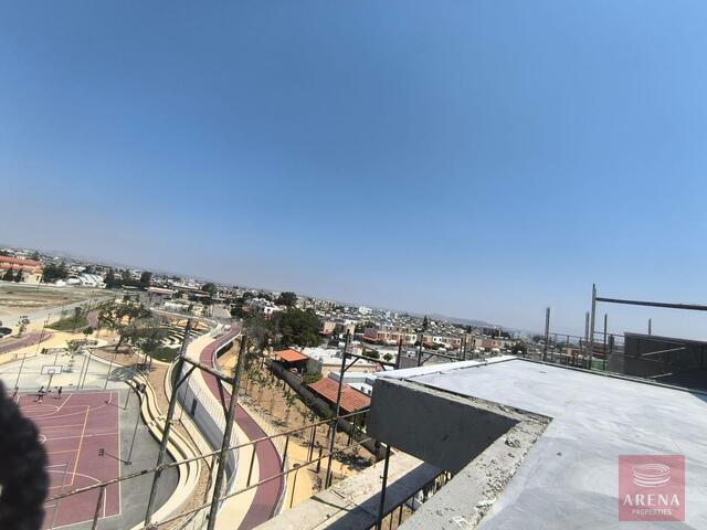 penthouse-6a3a4a027f465-1.jpg