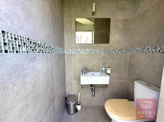 detachedHouse-6a21832026d14-1.jpg