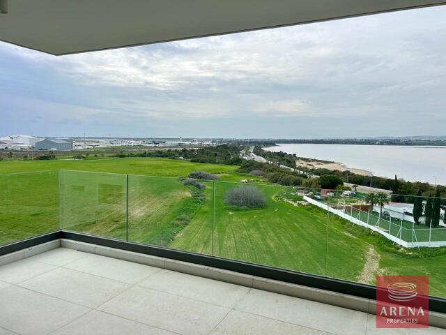 penthouse-WhatsApp-Image-2025-01-29-at-6.26.07-PM-5.jpg