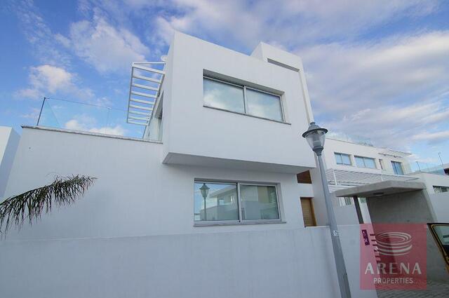 detachedHouse-6-3-BED-VILLA-AYIA-NAPA-8898.jpeg