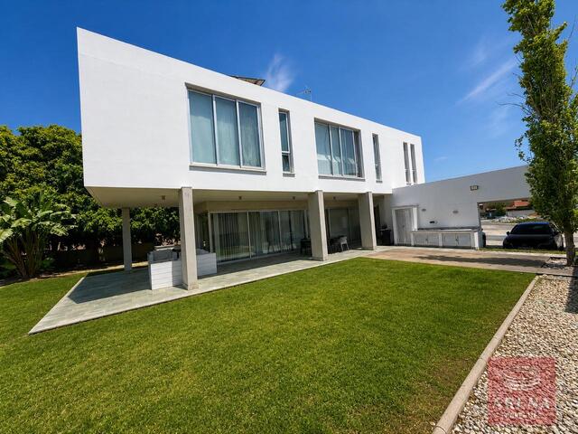 detachedHouse-6a26ac80df49d.jpg