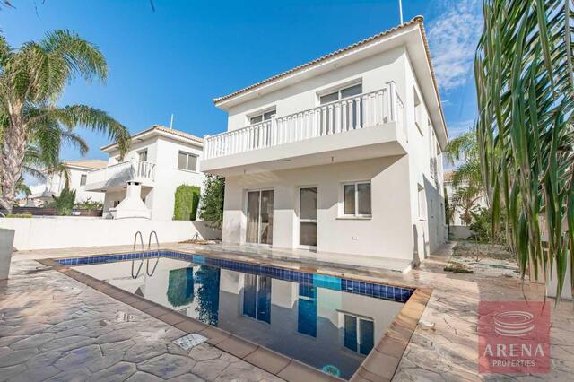 detachedHouse-7-3-bed-villa-in-ayia-napa-7551.jpeg
