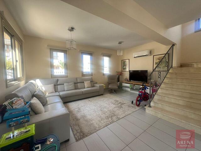 detachedHouse-9-3-BED-VILLA-PERNERA-8381.jpg