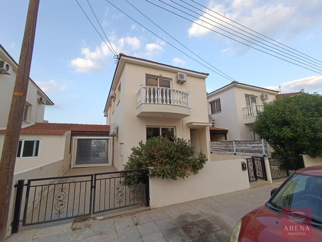detachedHouse-1-3-BED-VILLA-IN-PERVOLIA-8466.jpeg