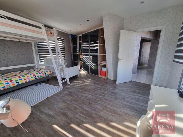 detachedHouse-69a016f22b8a9-1.jpg