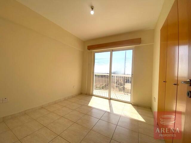 Spacious 3-Bedroom Apartment for sale in Sotira – photo 9