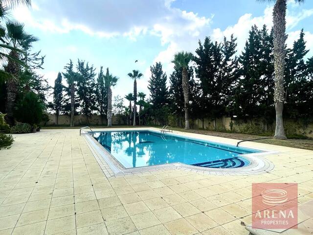 detachedHouse-4-5-bed-villa-in-Alethriko-7500.jpeg