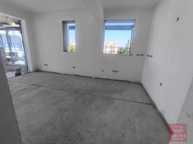 penthouse-6a3bdf28aa61c-1.jpg