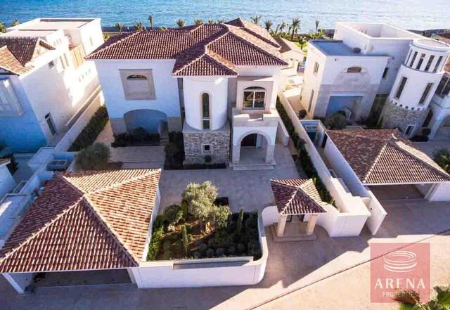 detachedHouse-5-6-BED-VILLA-IN-PERVOLIA-6867-1.jpg