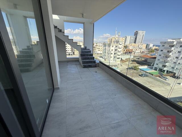 penthouse-APARTMENT-501-id-9163-13.jpg