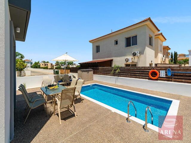 Villa In Ayia Triada For Sale – photo 2