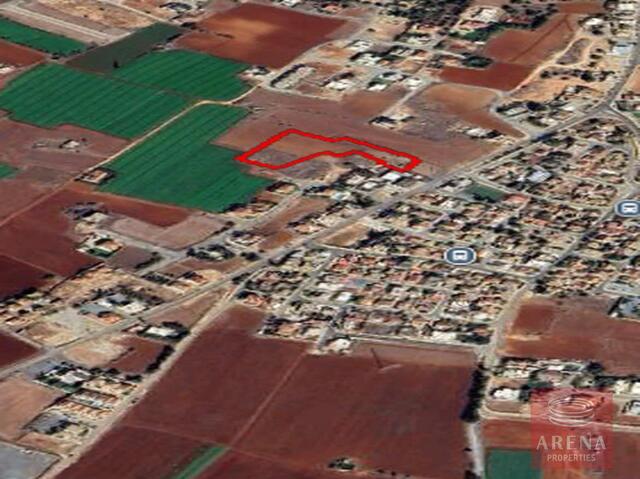 land-69f08aa8152af.jpg