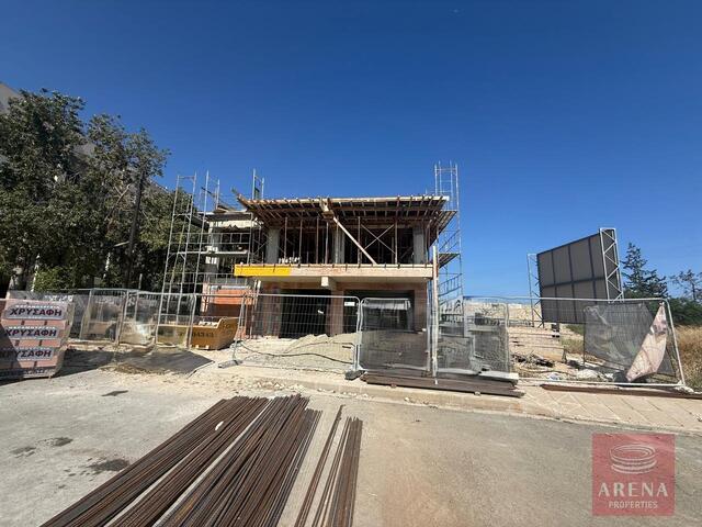 Top Floor Apartment in Oroklini – photo 16