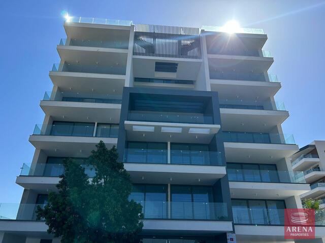penthouse-1-apts-in-makenzy-8255-1.jpg