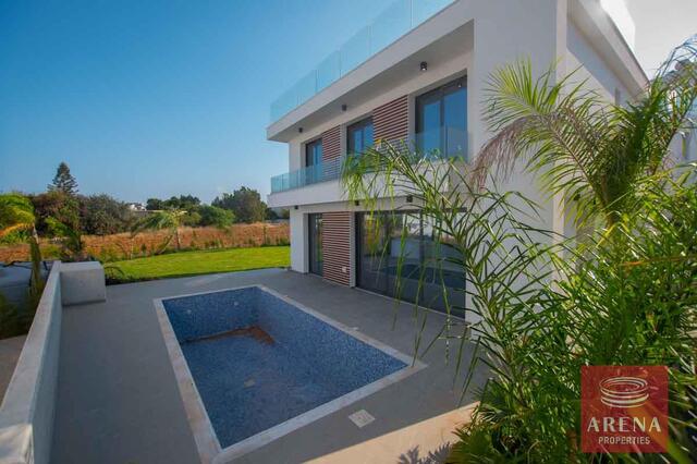 detachedHouse-DSC_5410-2.jpg
