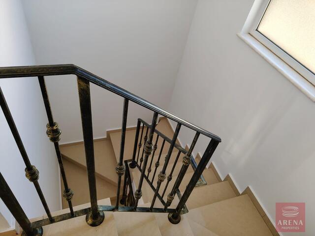 detachedHouse-6967e0b708a33.jpg