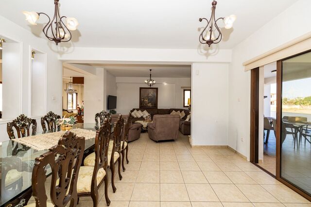 detachedHouse-22-5-bed-villa-kiti-10152.jpg