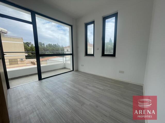 detachedHouse-15-3-bed-townhouse-in-dekelia-7031-2.jpg