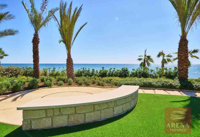 detachedHouse-14-6-BED-VILLA-IN-PERVOLIA-6867-1.jpg