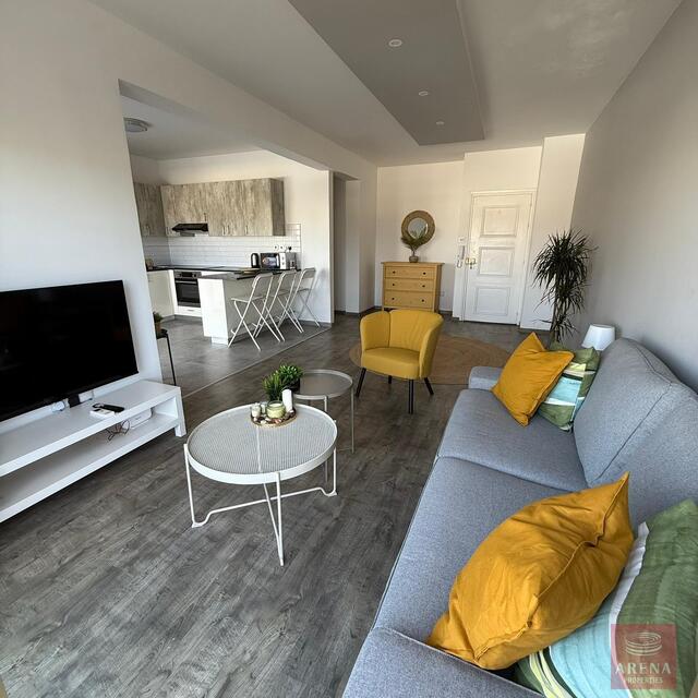 apartment-697b98bc4f73f-1.jpg