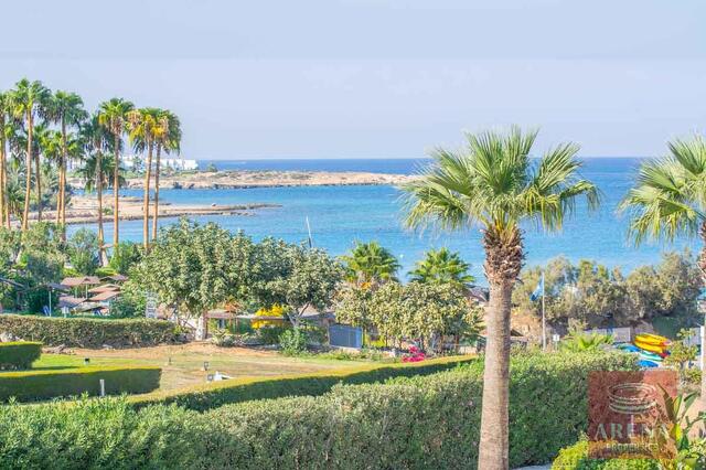 Beachfront Apartment in Protaras – photo 13