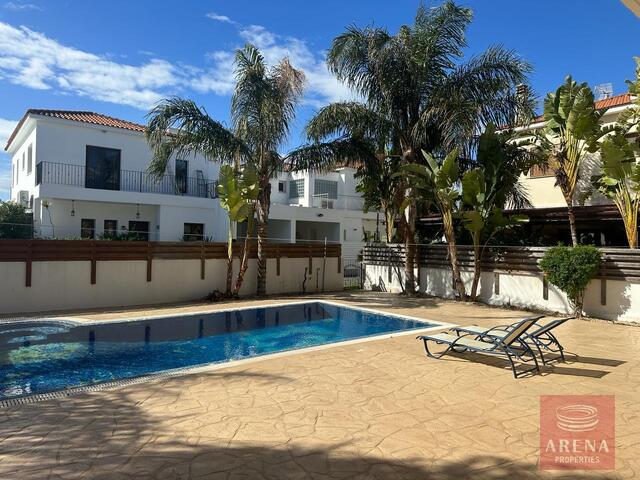 detachedHouse-5-3-bed-villa-inFrenaros-7948.jpg