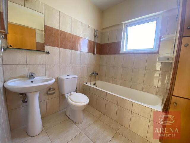 Spacious 3-Bedroom Apartment for sale in Sotira – photo 11