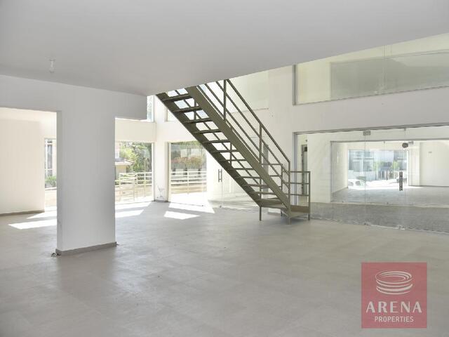 realEstateForBusiness-69a86c44502a7.jpg