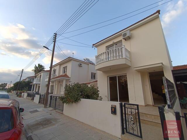 detachedHouse-2-3-BED-VILLA-IN-PERVOLIA-8466.jpeg