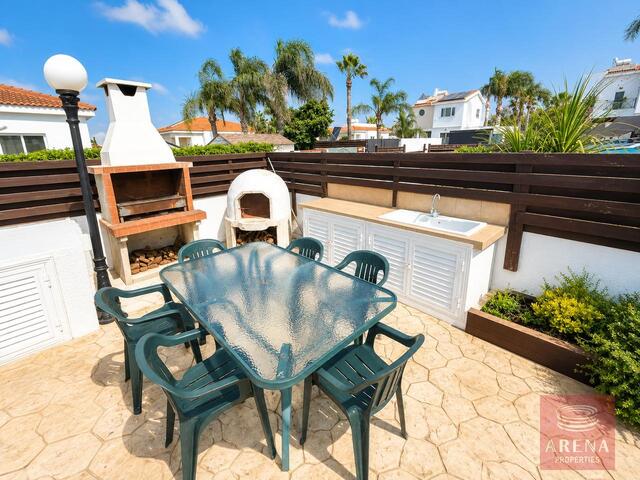 Beautiful 2-Bedroom Villa with Private Swimming Pool in Ayia Thekla – photo 10