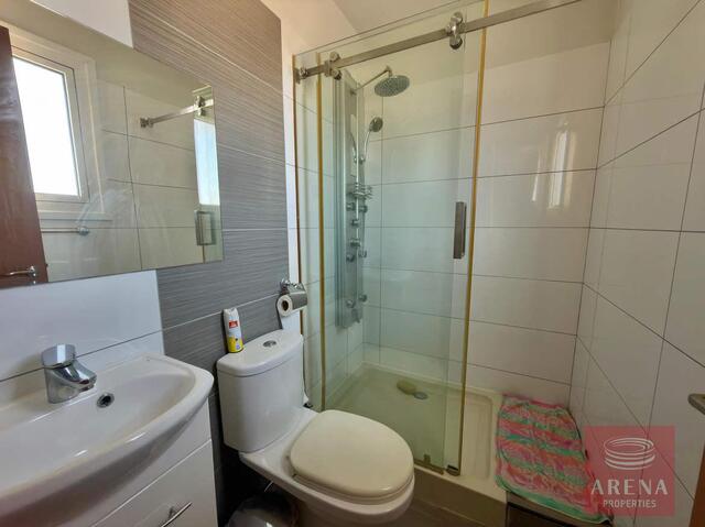detachedHouse-6a6c98038c6db-4.jpg
