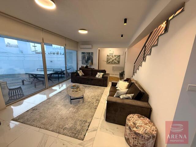 detachedHouse-69ca52dce41e0.jpg