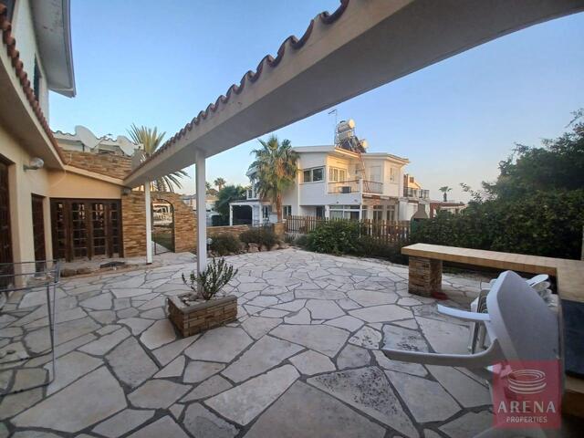 detachedHouse-13-3-BED-VILLA-IN-PYLA-7456-1.jpg