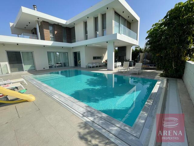 detachedHouse-1-Villa-for-sale-in-Dekelia-6383.jpeg