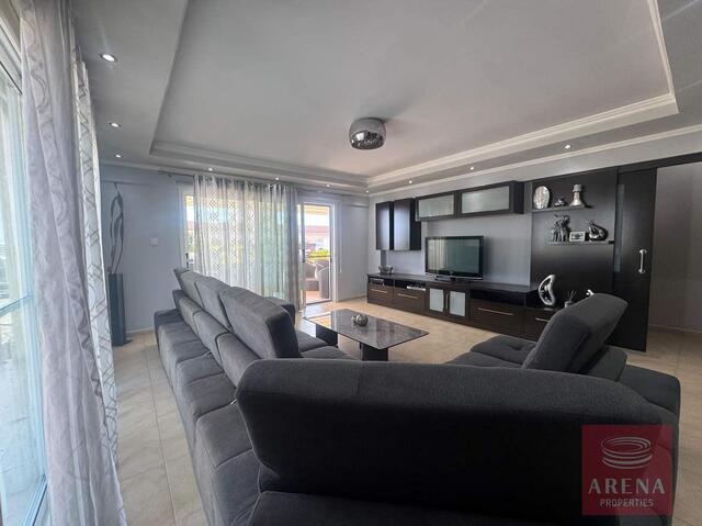 3 Beds - Penthouse For Sale In Derynia – photo 9