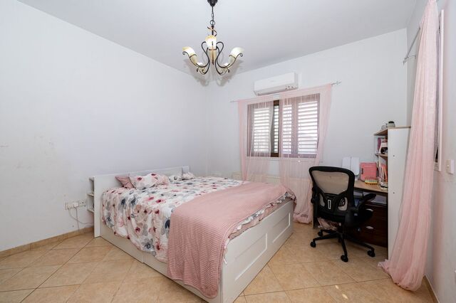 detachedHouse-39-5-bed-villa-kiti-10152.jpg