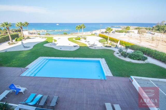 Beachfront Apartment in Protaras – photo 8