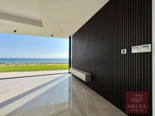 detachedHouse-8-1-luxury-villa-in-ayia-thekla-6154.jpg