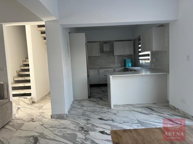 detachedHouse-1-9100-18.jpg