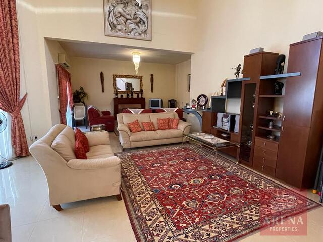 detachedHouse-8-4-bed-house-in-Sotiros-6363.jpg