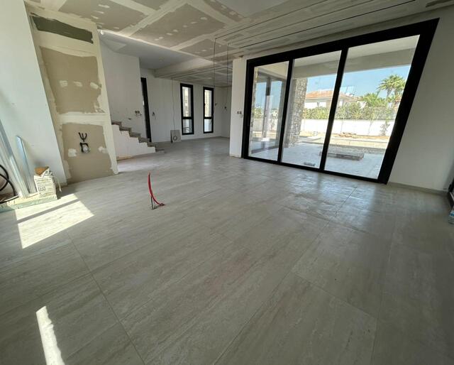 5 Bed Villa in Oroklini for sale – photo 4