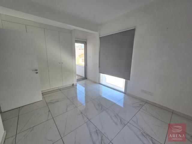 realEstateForBusiness-1-office-rent-faneromeni-10283-1.jpg