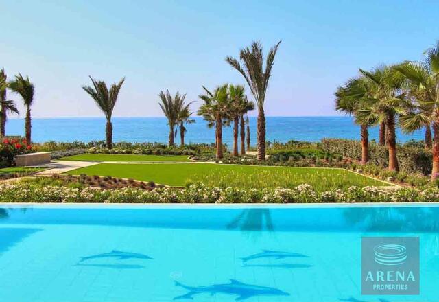 detachedHouse-13-6-BED-VILLA-IN-PERVOLIA-6867-1.jpg