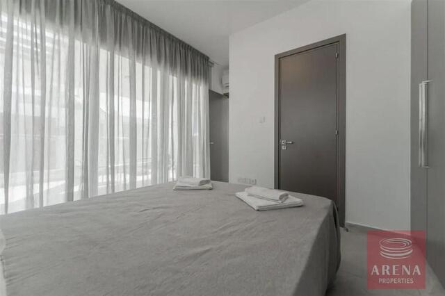 detachedHouse-6a3e7d5f63267.jpg
