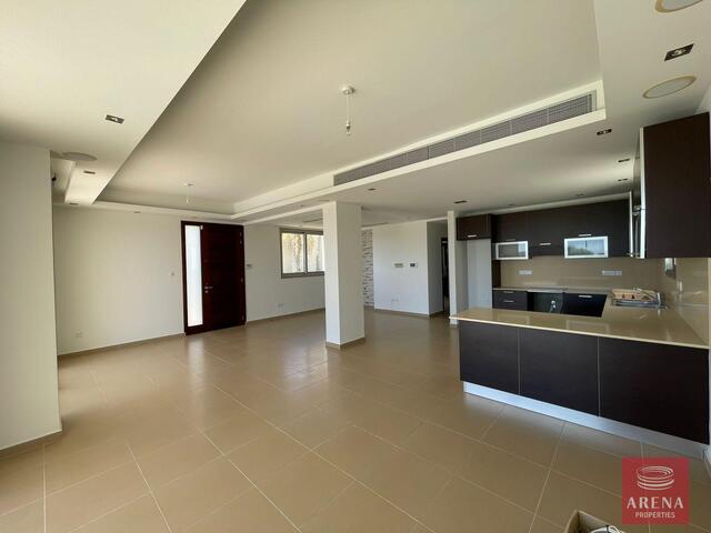 apartment-13-3-BED-GF-APT-8832.jpg
