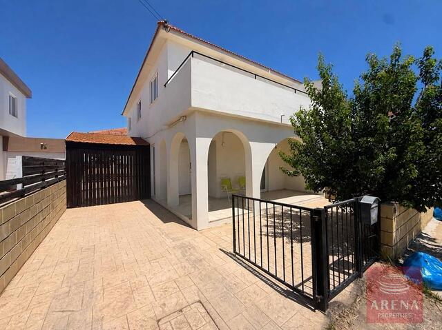 3-Bedroom Villa with Private Swimming Pool in Xylofagou – photo 4