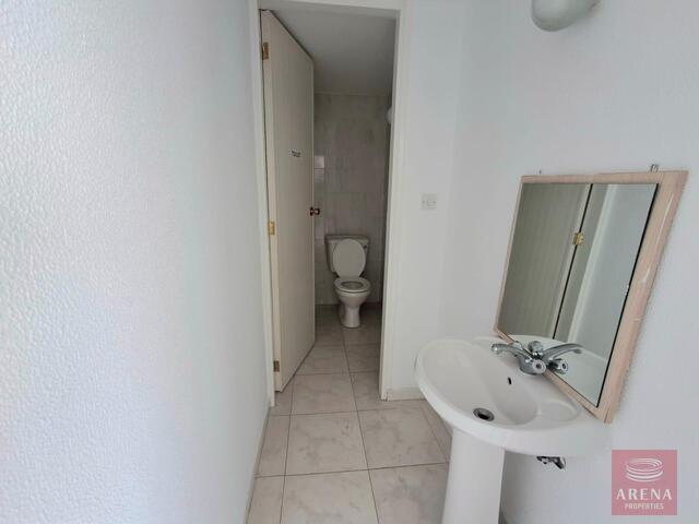 realEstateForBusiness-1-OFFICE-SPACE-FOR-RENT-9353-12.jpg
