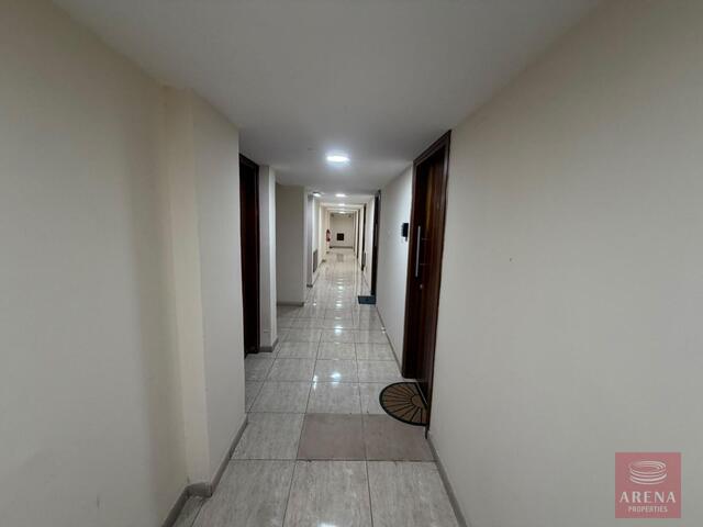 apartment-6a62216700059-7.jpg